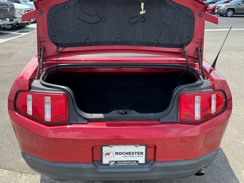Used 2010 Ford Mustang Premium RWD image 37