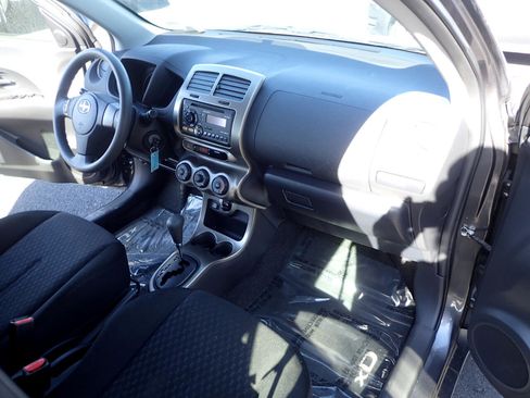 Used 2012 Scion xD image 13