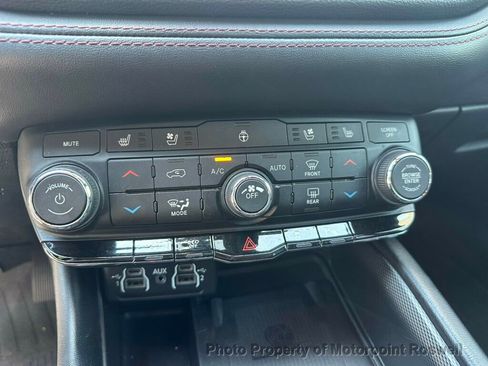 Used 2021 Dodge Durango R/T w/ Blacktop Package RWD image 17