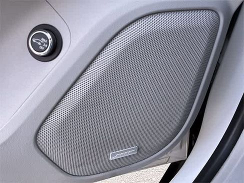 Used 2021 GMC Acadia SLT w/ Trailering Package image 31