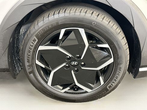 Used 2024 Hyundai Ioniq 5 SEL AWD/4WD image 36