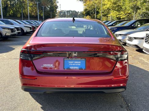 New 2025 Honda Accord SE image 3