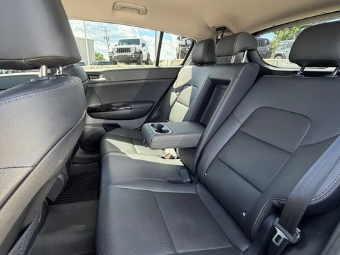 Used 2021 Kia Sportage EX FWD image 18