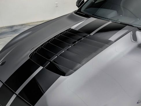 Used 2021 Ford Mustang Shelby GT500 w/ Carbon Fiber Track Pack RWD image 40