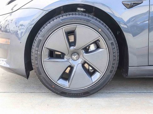 Used 2023 Tesla Model 3 Standard Range RWD image 12