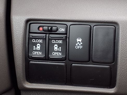 Used 2015 Honda Odyssey EX image 27