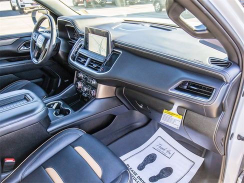 Used 2023 GMC Yukon XL AT4 w/ AT4 Premium Plus Package image 20