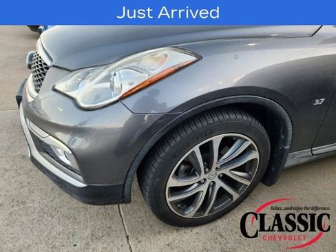 Used 2017 INFINITI QX50 2WD w/ Deluxe Touring Package image 13