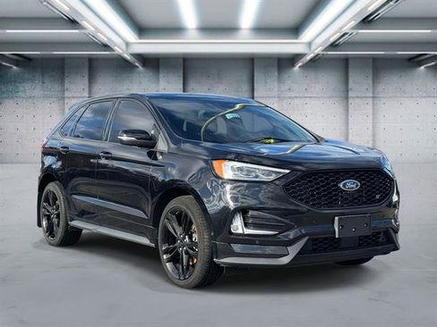 Used 2020 Ford Edge ST w/ Equipment Group 401A image 2