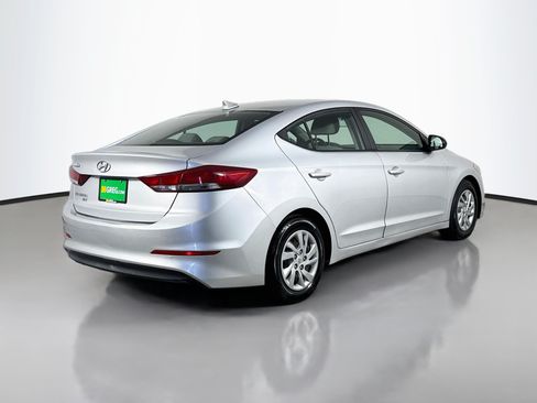 Used 2017 Hyundai Elantra SE FWD image 10