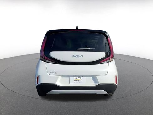 Used 2025 Kia Soul LX w/ LX Technology Package image 12