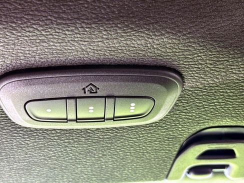 Used 2021 Jeep Wrangler Unlimited Sahara w/ Cold Weather Group image 18