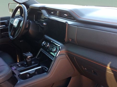 Used 2024 GMC Sierra 1500 AT4 w/ Technology Package image 35