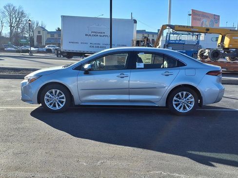 New 2026 Toyota Corolla XLE image 27