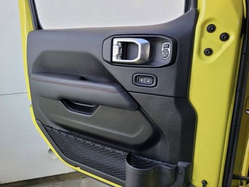 Used 2023 Jeep Gladiator Rubicon w/ Trailer Tow Package image 25