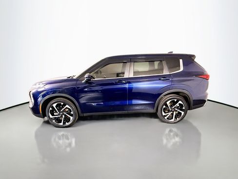 Used 2023 Mitsubishi Outlander SE AWD/4WD image 6