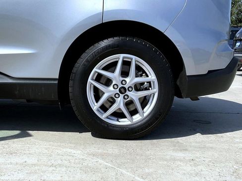 Used 2024 Ford Edge SEL image 23