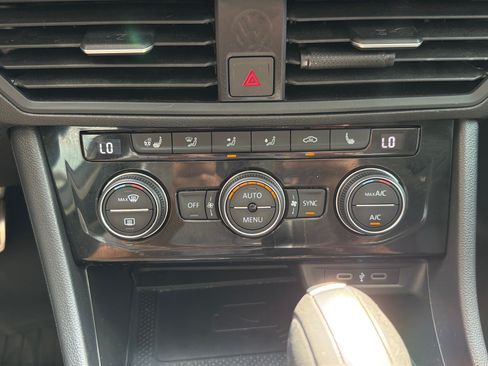 Used 2021 Volkswagen Jetta SEL FWD image 18
