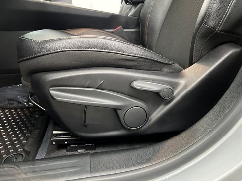 Used 2024 Jeep Compass Trailhawk image 10