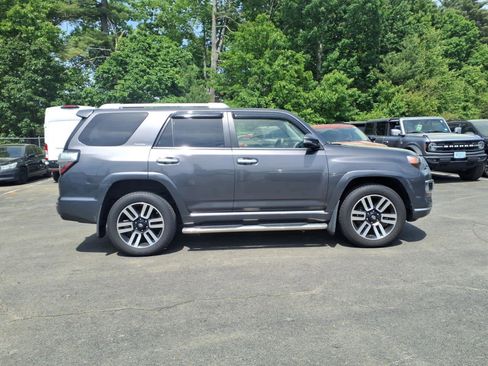 Used 2016 Toyota 4Runner Limited AWD/4WD image 3