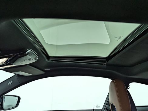 Used 2021 BMW M4 Competition w/ Executive Package image 12