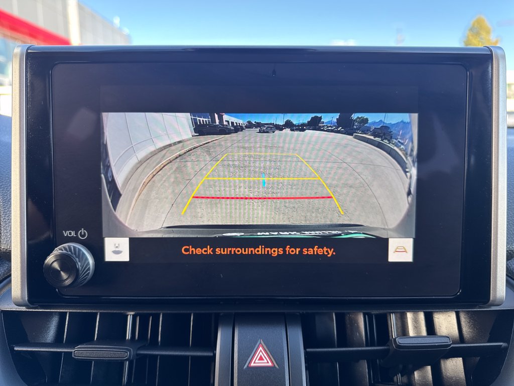 Used 2025 Toyota RAV4 XLE AWD/4WD image 20