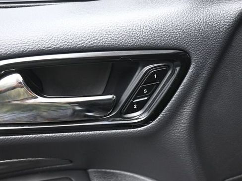 Used 2025 Dodge Durango R/T AWD/4WD image 13