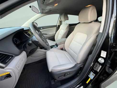 Used 2016 Hyundai Tucson SE w/ Option Group 02 image 5