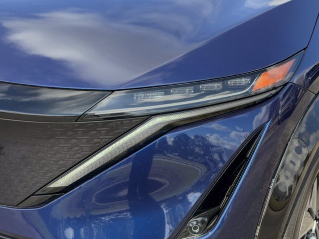 Used 2024 Nissan Ariya FWD image 9
