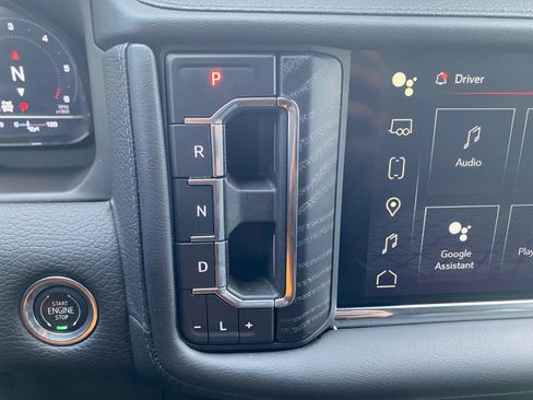 Used 2023 GMC Yukon Denali image 22