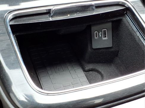 Used 2023 Lincoln Nautilus Reserve AWD/4WD image 27