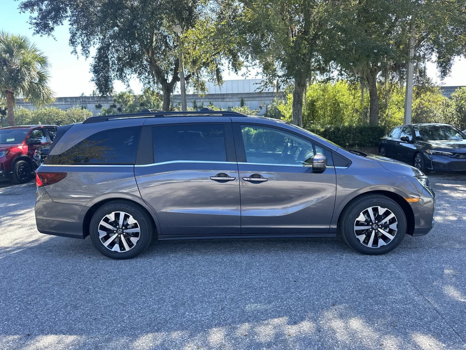 New 2027 Honda Odyssey EX-L image 7