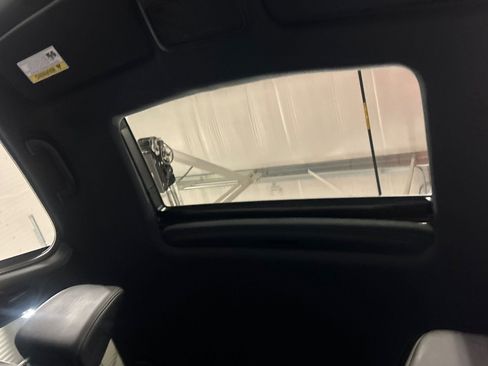 Used 2023 Honda Passport EX-L image 17