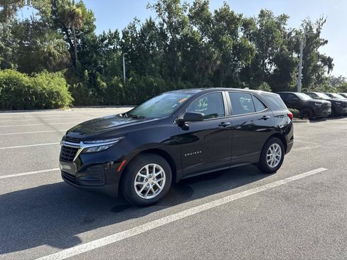 Used 2024 Chevrolet Equinox LS FWD image 7