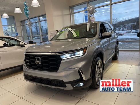 New 2025 Honda Pilot EX-L image 1