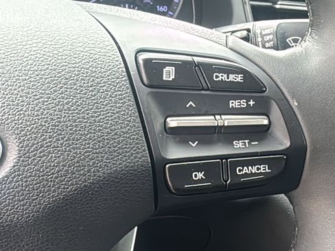 Used 2020 Hyundai Elantra Value Edition w/ Cargo Package (C1) FWD image 24