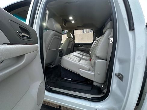 Used 2009 Chevrolet Silverado 3500 LTZ w/ Suspension Package, Off-Road image 20