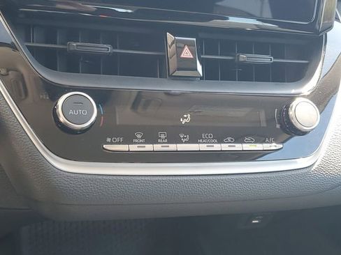 Used 2024 Toyota Corolla LE image 14