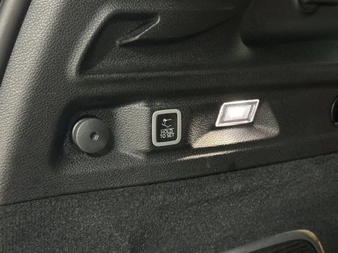 Used 2023 Jeep Grand Cherokee L Summit AWD/4WD image 31