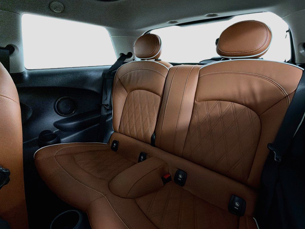 Used 2024 MINI Cooper S w/ Signature Upholstery Package FWD image 26