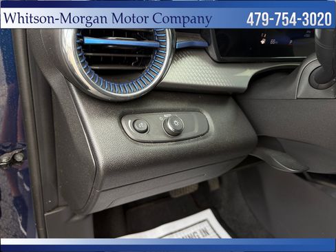 Used 2024 Chevrolet Trax LT FWD image 14