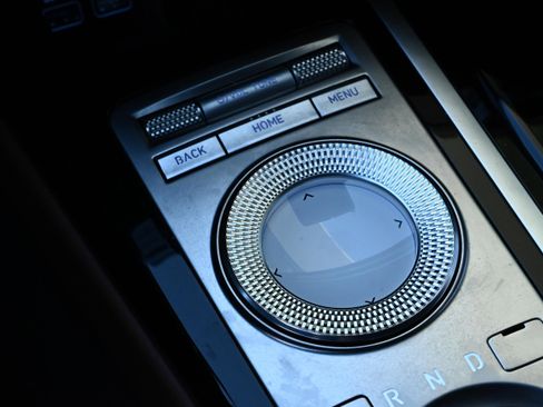 Used 2021 Genesis G80 2.5T image 17