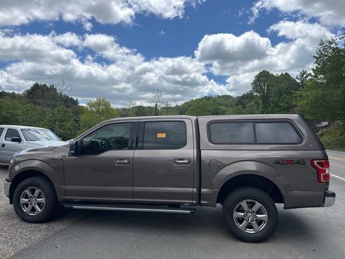 Used 2018 Ford F150 XLT w/ Equipment Group 302A Luxury AWD/4WD image 9