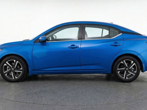 Used 2025 Nissan Sentra SV FWD image 5