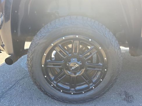 Used 2018 Toyota Tundra Limited w/ Limited Premium Package image 11