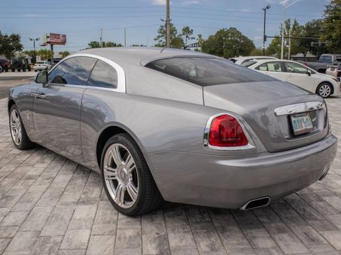 Used 2019 Rolls-Royce Wraith RWD image 8