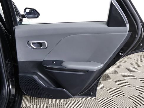 Used 2025 Kia K4 FWD image 19