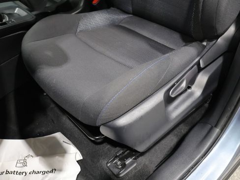 Used 2026 Toyota Corolla Cross AWD Hybrid w/ Moonroof Package image 12