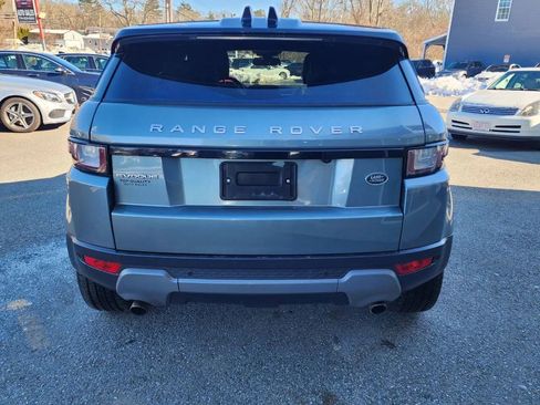 Used 2017 Land Rover Range Rover Evoque SE Premium image 6
