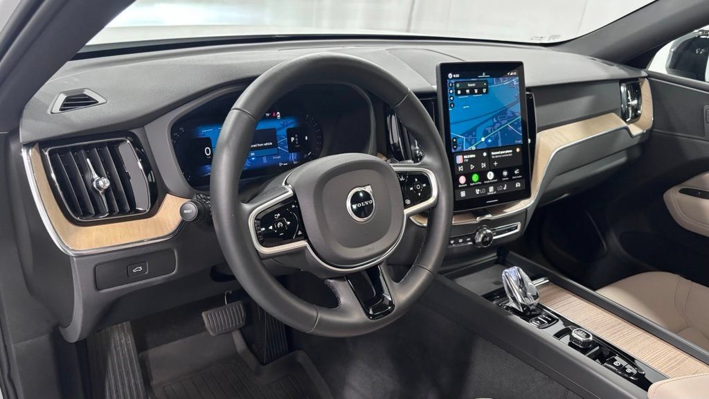 Certified 2026 Volvo XC60 B5 Plus AWD/4WD image 10